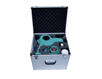 kit de valise pour les prélèvements de céréales avec la minibatteuse et le testeur d'humidité